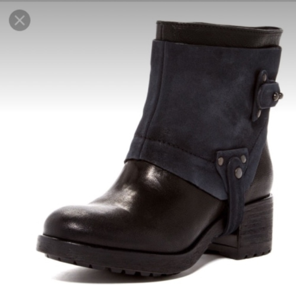 Riding boots. Paid 350